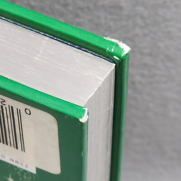 DISNEY ANIMAL STORIES (Disney Pixar Film Storybook Collections) by Sarah Heller - Picture 7 of 11